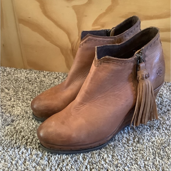 Ariat Wedge Booties - Picture 1 of 3